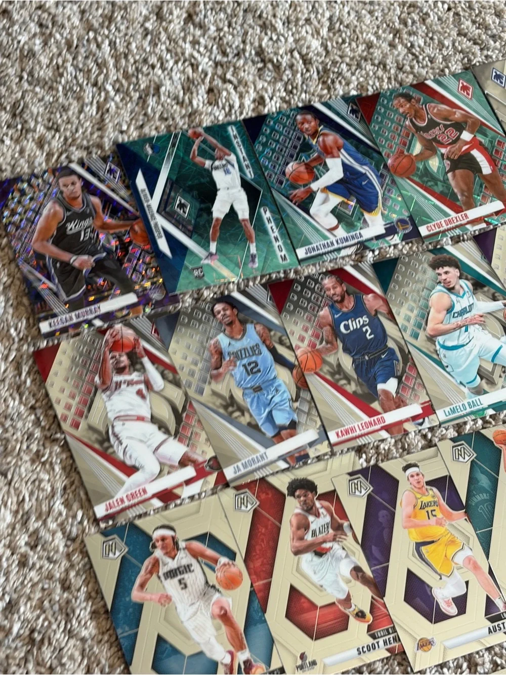 Lot of 76 - 2022-25 Panini Mosaic & Phoenix basketball cards includes rookies